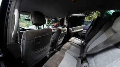 Renault Espace 2.0 Turbo Expression — Monospace spacieux, moteur turbo performant — Thumbnail 9