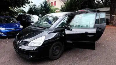Renault Espace 2.0 Turbo Expression — Monospace spacieux, moteur turbo performant — Thumbnail 13