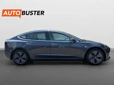 Tesla Model 3 Long Range Dual Motor AWD — Berline électrique haute performance, 58 500 km — detail