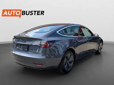 Tesla Model 3 Long Range Dual Motor AWD — Berline électrique haute performance, 58 500 km — dashboard