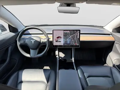 Tesla Model 3 Long Range Dual Motor AWD — Berline électrique haute performance, 58 500 km — Thumbnail 12