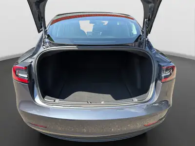 Tesla Model 3 Long Range Dual Motor AWD — Berline électrique haute performance, 58 500 km — Thumbnail 14