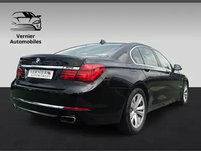 BMW 740i — Berline de prestige 2013, 320 ch et très bon état — interior