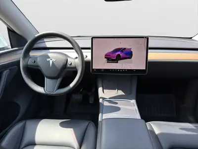 Tesla Model Y Long Range 2022 — SUV électrique haute performance, 77 300 km — Thumbnail 12