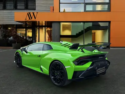 Lamborghini Huracán STO Coupé 2024 — Supercar de prestige, seulement 9'000 km — interior