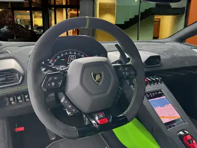 Lamborghini Huracán STO Coupé 2024 — Supercar de prestige, seulement 9'000 km — Thumbnail 15