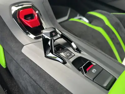 Lamborghini Huracán STO Coupé 2024 — Supercar de prestige, seulement 9'000 km — Thumbnail 18