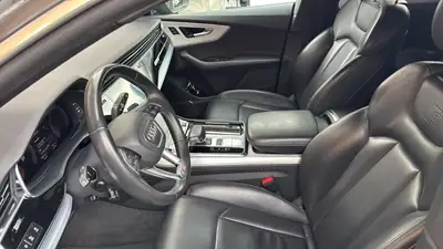 Audi Q8 50 TDI Quattro — SUV premium 286 ch, sans accident, consommation maîtrisée — Miniature 9