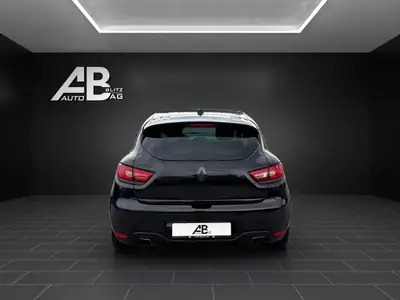 Renault Clio 1.6 T RS 200 EDC — Sportive compacte, 200 ch et boîte auto — intérieur