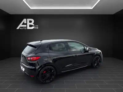 Renault Clio 1.6 T RS 200 EDC — Sportive compacte, 200 ch et boîte auto — tableau de bord