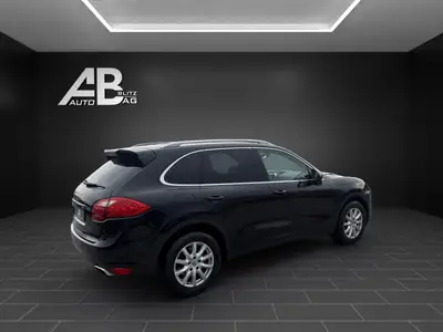 Porsche Cayenne Tiptronic 2013 — SUV premium 300 ch, entretien récent et garantie incluse — dashboard