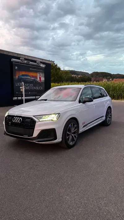 Audi Q7 55 TFSI e — SUV hybride rechargeable, 136'000 km, sans sinistre — Außenansicht