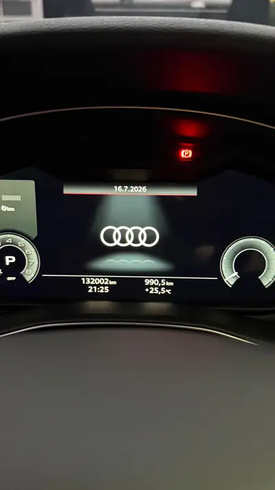 Audi Q7 55 TFSI e — SUV hybride rechargeable, 136'000 km, sans sinistre — Heckansicht