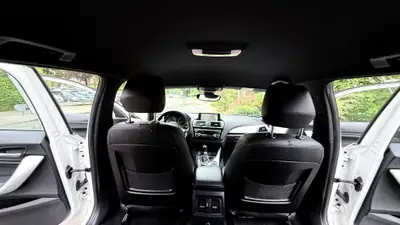 BMW 118d xDrive M Sport — Diesel performant, transmission manuelle, 131 000 km — Thumbnail 8