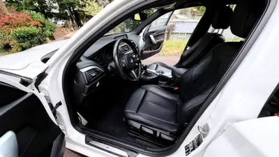 BMW 118d xDrive M Sport — Diesel performant, transmission manuelle, 131 000 km — Thumbnail 10
