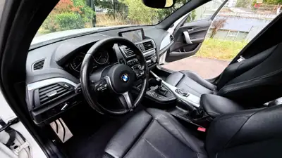 BMW 118d xDrive M Sport — Diesel performant, transmission manuelle, 131 000 km — Thumbnail 11