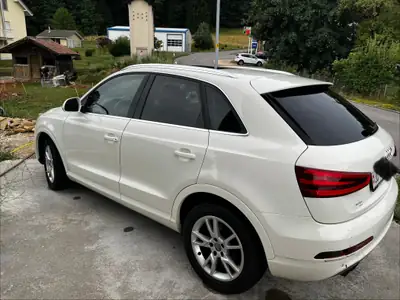 Audi Q3 2.0 TFSI Quattro S-Tronic — SUV compacte puissante, turbo et suspensions neuves — côté