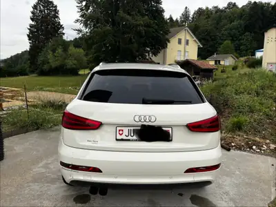 Audi Q3 2.0 TFSI Quattro S-Tronic — SUV compacte puissante, turbo et suspensions neuves — intérieur