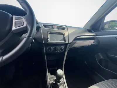 Suzuki Swift 1.2 Sergio Cellano — Citadine fiable, faible kilométrage, sans sinistre — Thumbnail 14