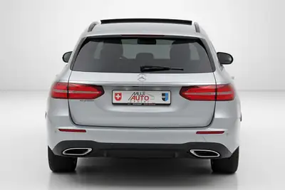 Mercedes-Benz E 220 d Swiss Star AMG Line — Break diesel 4Matic, entretien complet, sans sinistre — interior
