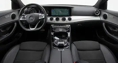 Mercedes-Benz E 220 d Swiss Star AMG Line — Break diesel 4Matic, entretien complet, sans sinistre — Thumbnail 11