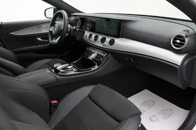 Mercedes-Benz E 220 d Swiss Star AMG Line — Break diesel 4Matic, entretien complet, sans sinistre — Thumbnail 13
