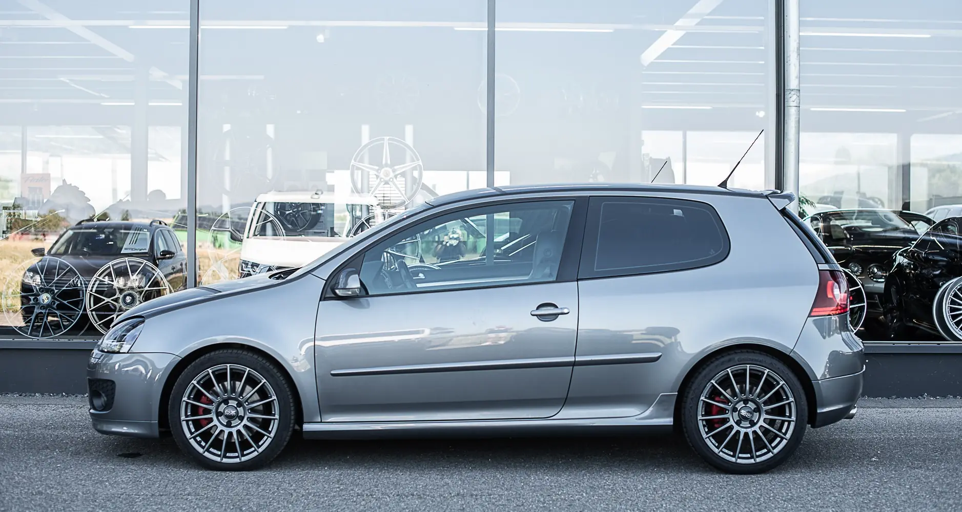 VW Golf 2.0 TFSI GTI Edition 30 — Sportive 230 ch, boîte manuelle rare, expertisée