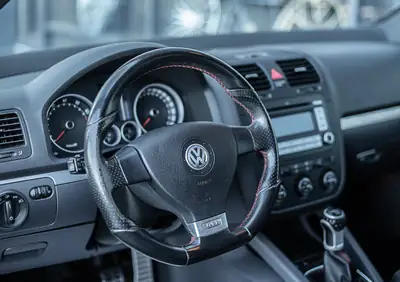 VW Golf 2.0 TFSI GTI Edition 30 — Sportive 230 ch, boîte manuelle rare, expertisée — Miniature 12