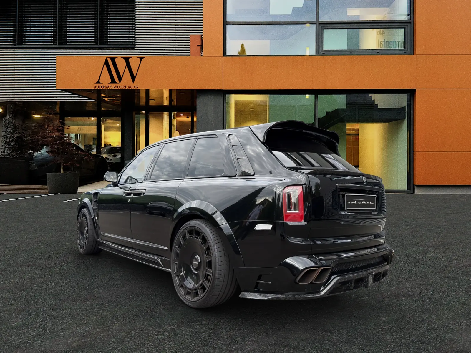 Rolls-Royce Cullinan Mansory Edition 2023 — SUV ultra-luxe, 18 900 km seulement
