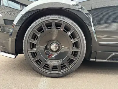 Rolls-Royce Cullinan Mansory Edition 2023 — SUV ultra-luxe, 18 900 km seulement — Thumbnail 15