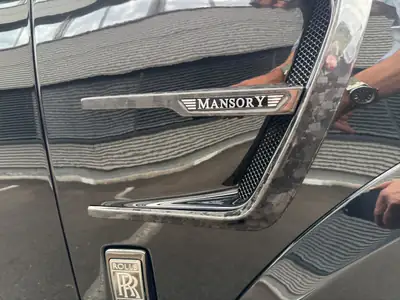 Rolls-Royce Cullinan Mansory Edition 2023 — SUV ultra-luxe, 18 900 km seulement — Thumbnail 23