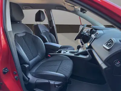 Renault Kadjar 1.3 Turbo Intens EDC — SUV dynamique, sans accident, équipé GPS — Thumbnail 17