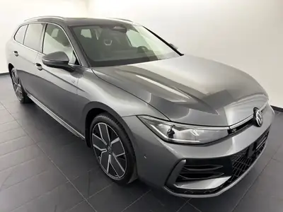 Volkswagen Passat 1.5 TSI PHEV R-Line — Berline rechargeable performante, neuve garantie — interior