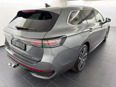 VW Passat 1.5 TSI PHEV R-Line — Break hybride rechargeable, quasi neuf 2026 — rear view