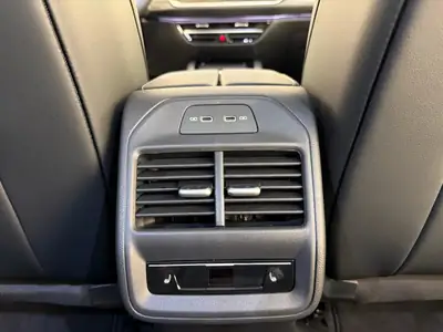 VW Passat 1.5 TSI PHEV R-Line — Break hybride rechargeable, quasi neuf 2026 — Thumbnail 11