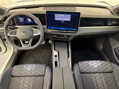 VW Passat Break 1.5 TSI PHEV R-Line 2026 — Hybride rechargeable, quasi neuve — Thumbnail 8
