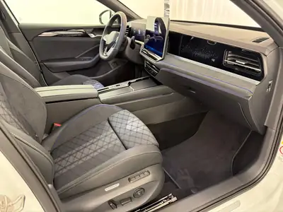 VW Passat Break 1.5 TSI PHEV R-Line 2026 — Hybride rechargeable, quasi neuve — Thumbnail 12