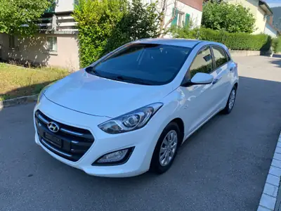 Hyundai i30 1.4 Pica 2017 — Berline fiable, sans accident, faible kilométrage — Außenansicht