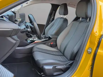 Peugeot 208 1.2 PureTech Allure EAT8 — Citadine dynamique, boîte auto et équipements premium — Thumbnail 9