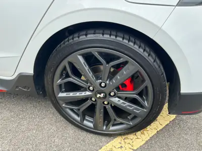 Hyundai i20 N 1.6 T-GDi — Sportive compacte 204 ch, 30'000 km seulement — Miniatur 18