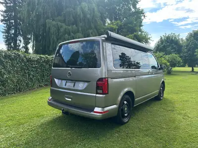 VW T6.1 Beach Liberty — Van aménagé 4x4, 204 ch diesel, prêt à l'aventure — vista posteriore