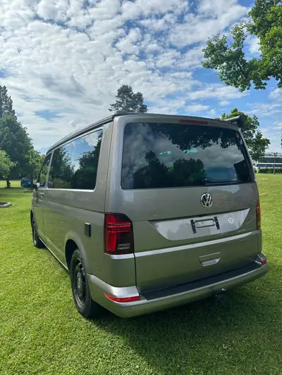 VW T6.1 Beach Liberty — Van aménagé 4x4, 204 ch diesel, prêt à l'aventure — interni