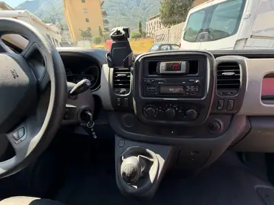 Renault Trafic 1.6 dCi 95 — Fourgon frigorifique professionnel, 104 500 km — Seitenansicht