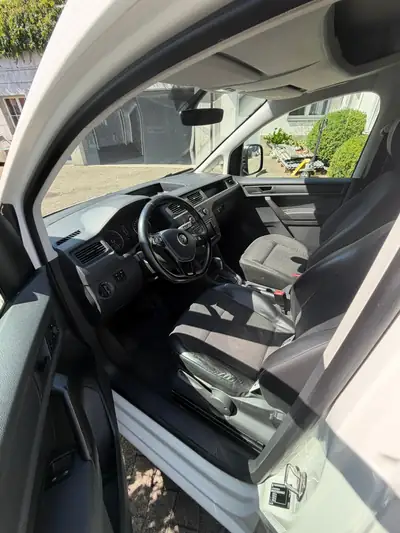 VW Caddy 2.0 TDI 150 4Motion — Utilitaire polyvalent diesel, 4×4 performant — dettaglio
