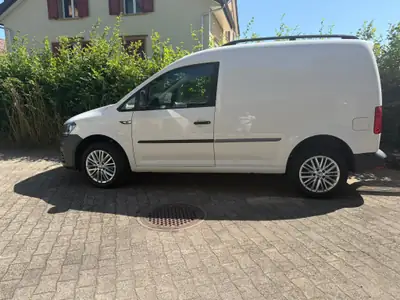 VW Caddy 2.0 TDI 150 4Motion — Utilitaire polyvalent diesel, 4×4 performant — cruscotto