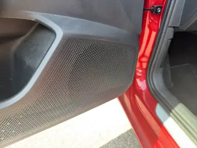 SEAT Leon 1.5 eTSI mHEV — Berline hybride légère, 104 000 km, sans sinistre — Thumbnail 17