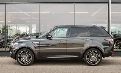 Land Rover Range Rover Sport 4.4 SDV8 HSE — Prestige SUV diesel, roues Overfinch 22" — Außenansicht