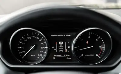 Land Rover Range Rover Sport 4.4 SDV8 HSE — Prestige SUV diesel, roues Overfinch 22" — Miniatur 17