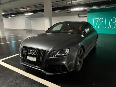 Audi RS5 Coupé 2011 — 450 ch Capristo, Carbon-Paket, sièges baquets — Außenansicht