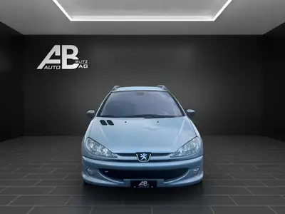 Peugeot 206 SW 1.6 16V XS — Breaks spacieux d'époque, sans accident — exterior view